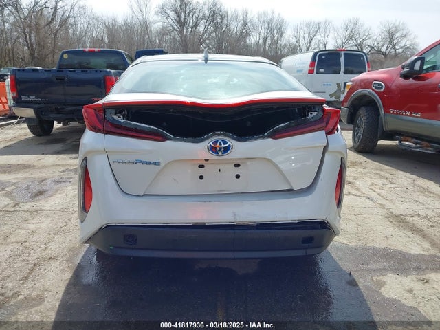 Toyota Prius Prime Premium 2017 JTDKARFP5H3067671 Image 16