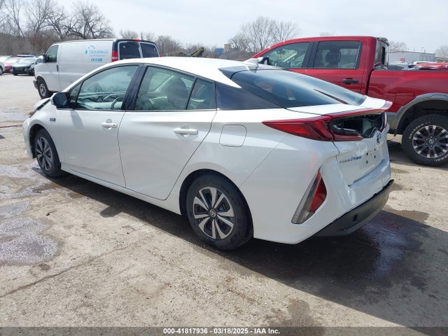 Toyota Prius Prime Premium 2017 JTDKARFP5H3067671 Image 3