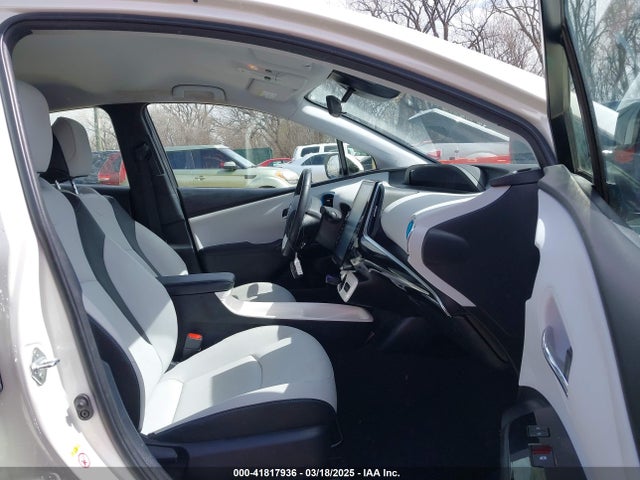 Toyota Prius Prime Premium 2017 JTDKARFP5H3067671 Image 5