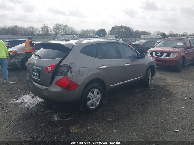 JN8AS5MT4FW655241 Nissan Rogue Select S