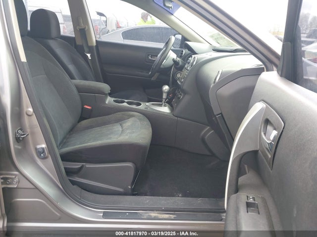 JN8AS5MT4FW655241 Nissan Rogue Select S