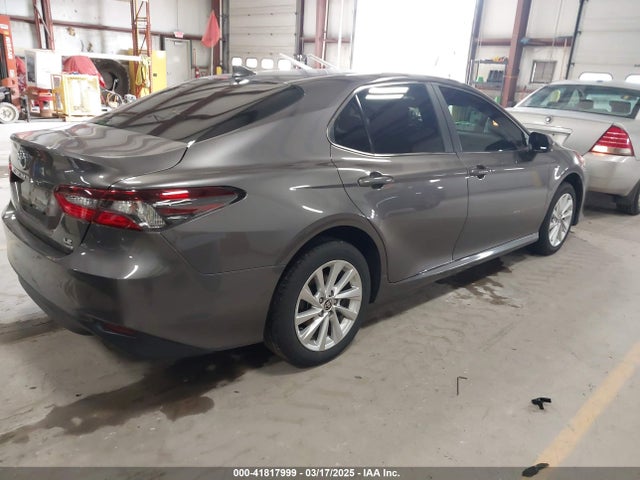 4T1C11BK4MU023001 Toyota Camry Le Awd