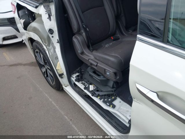 5FNRL6H9XJB052114 Honda Odyssey Elite