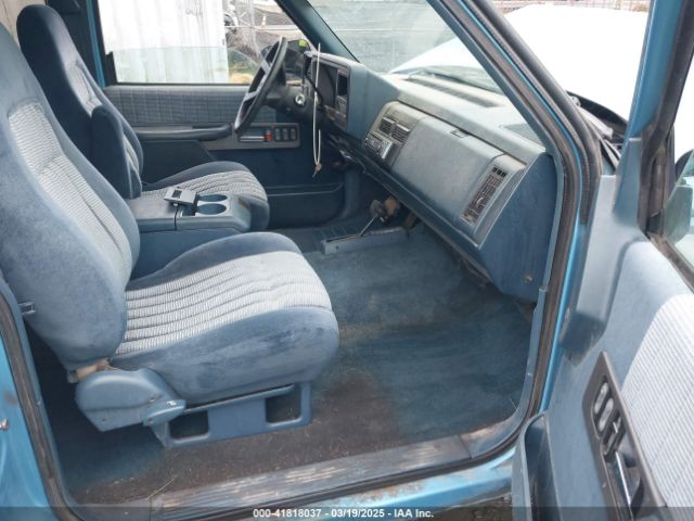 1993 CHEVROLET GMT-400 1GCHK39F8PE238259 Photo 4