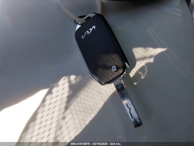 3KPF24AD9PE652758 KIA Forte Lxs