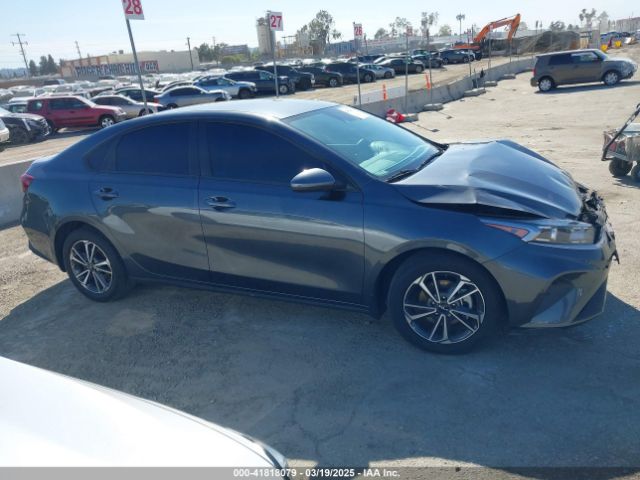 3KPF24AD9PE652758 KIA Forte Lxs