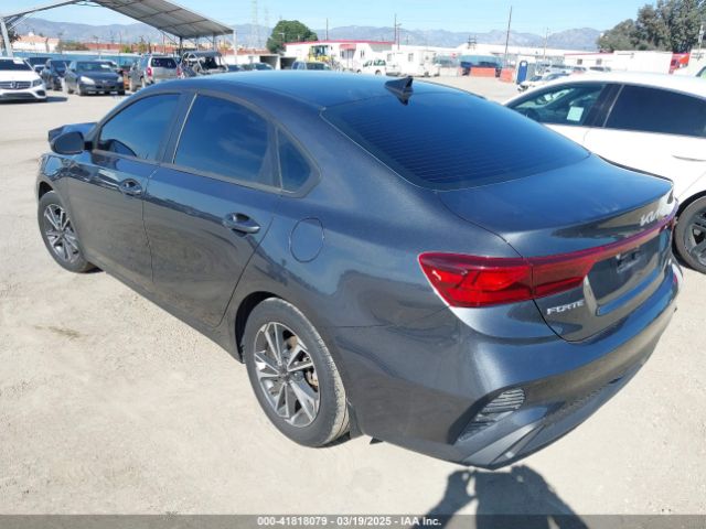 3KPF24AD9PE652758 KIA Forte Lxs