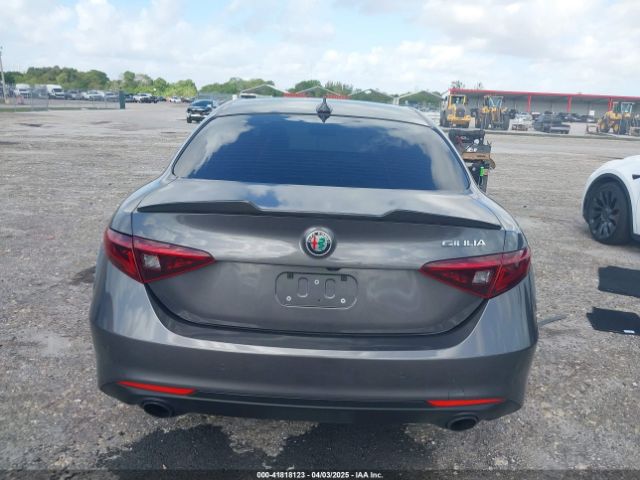 ZARFAMBN1N7656672 Alfa Romeo Giulia Ti Rwd