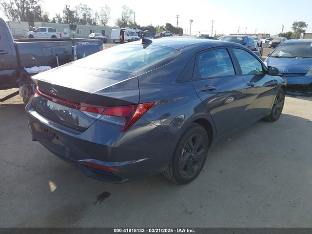 KMHLM4AGXPU595183 Hyundai ELANTRA SEL