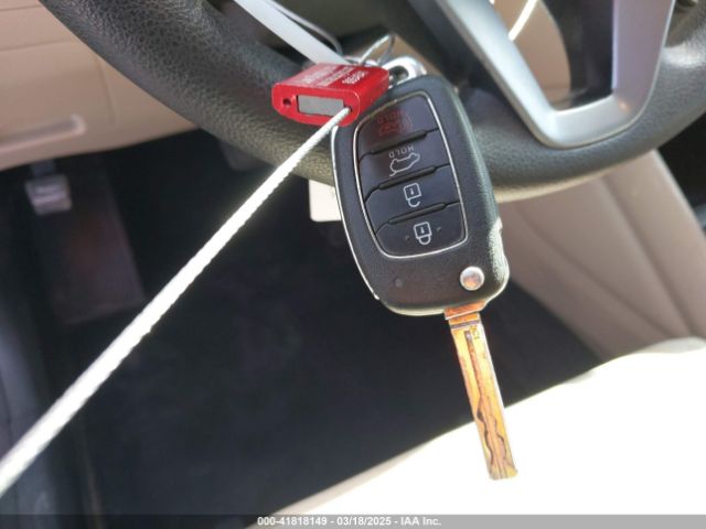 KM8J33A20GU137662 Hyundai Tucson Eco