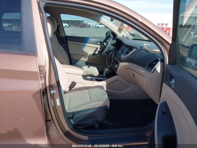KM8J33A20GU137662 Hyundai Tucson Eco