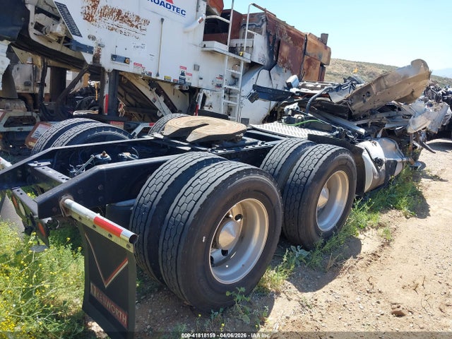 2016 KENWORTH CONSTRUCTION 1XKYD49X8GJ475581 Photo 3
