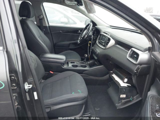 5XYPG4A33GG133219 KIA Sorento 2.4l Lx