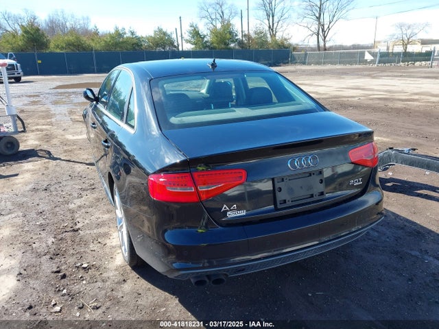 41818231 :رقم المزاد ، WAUFFAFL9FN012169 vin ، 2015 Audi A4 2.0t Premium مزاد بيع