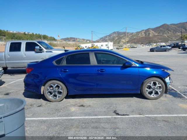 3KPF24AD2LE258075 KIA Forte Lxs