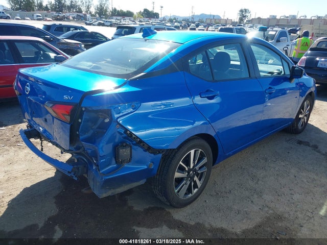 3N1CN8EV9ML885716 Nissan Versa Sv Xtronic Cvt