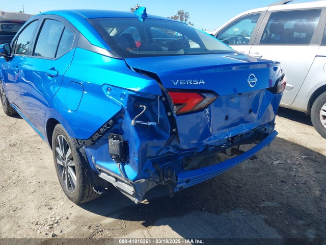 3N1CN8EV9ML885716 Nissan Versa Sv Xtronic Cvt
