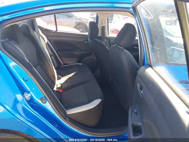 3N1CN8EV9ML885716 Nissan Versa Sv Xtronic Cvt