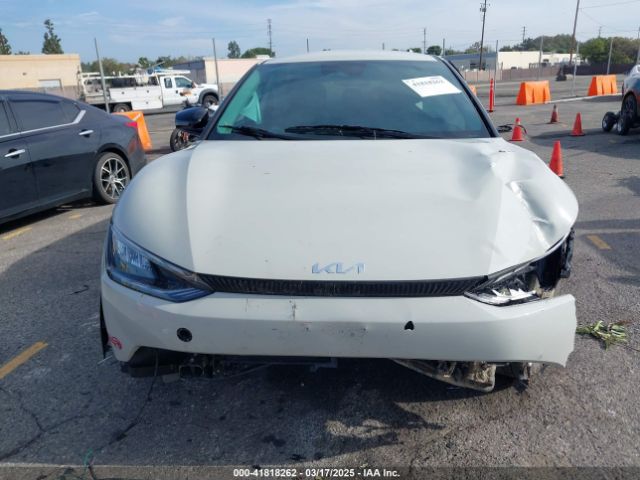 KNDC34LA1R5214852 KIA Ev6 Light Long Range