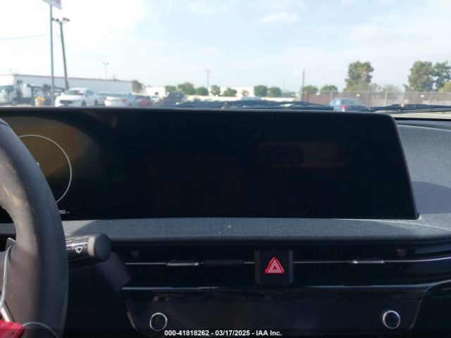 KNDC34LA1R5214852 KIA Ev6 Light Long Range