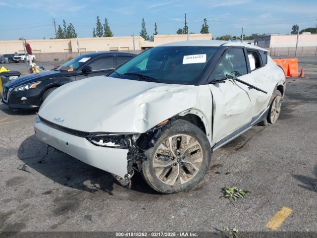 KNDC34LA1R5214852 KIA Ev6 Light Long Range