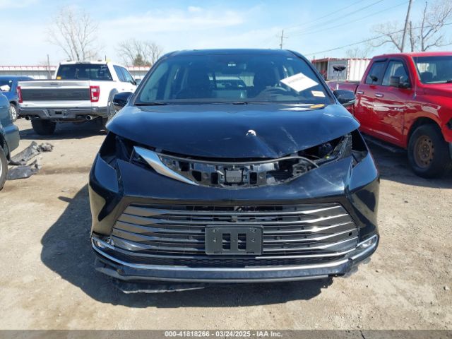 5TDERKEC4NS096097 Toyota Sienna Platinum