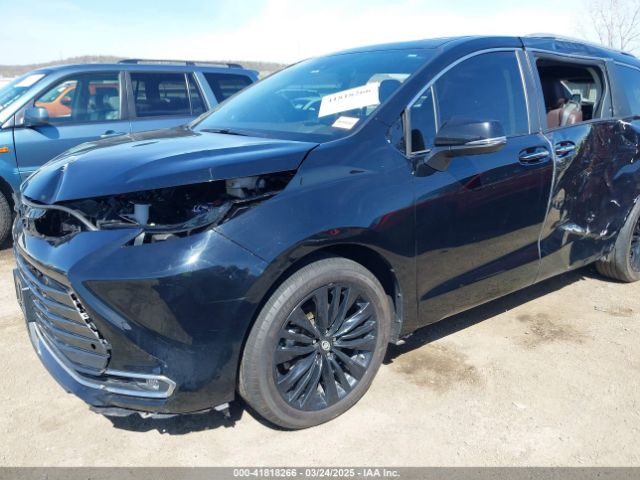 5TDERKEC4NS096097 Toyota Sienna Platinum