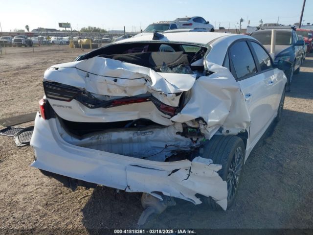 3KPF54AD3PE624025 KIA Forte Gt-line