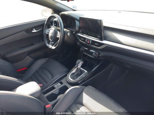 3KPF54AD3PE624025 KIA Forte Gt-line