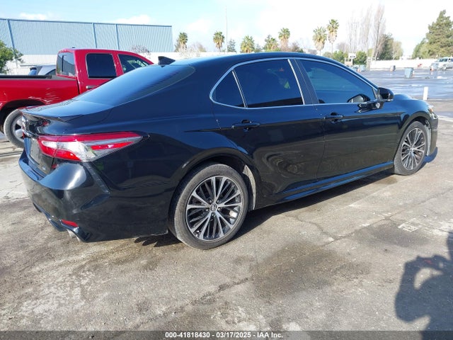 4T1B11HK5KU752057 Toyota CAMRY SE