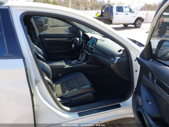 1HGCV1F30JA089538 Honda Accord Sport