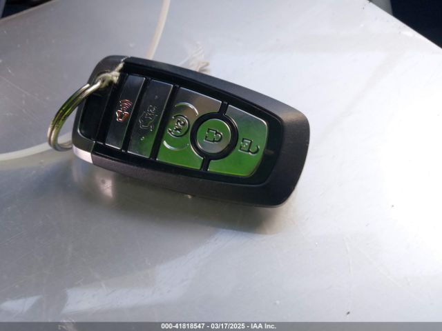 3FA6P0HD5HR294185 Ford FUSION SE