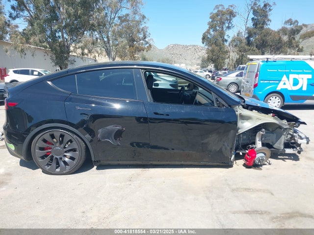 7SAYGDEF3PF683118 Tesla Model Y Performance Dual Motor All-wheel Drive