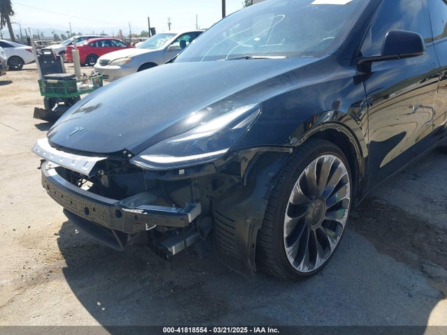 7SAYGDEF3PF683118 Tesla Model Y Performance Dual Motor All-wheel Drive