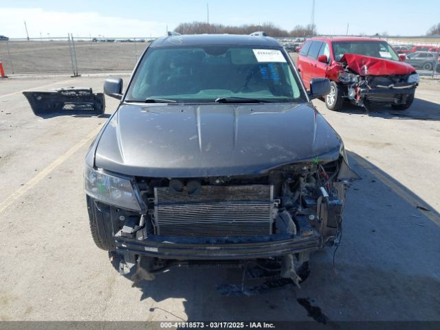 3C4PDDGGXHT505250 Dodge Journey Crossroad Plus Awd