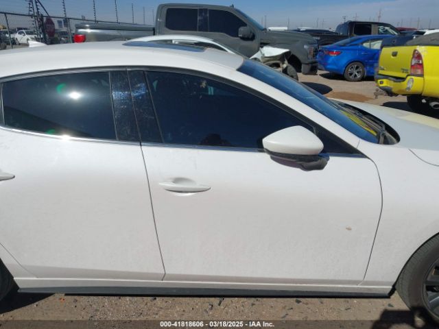 JM1BPBML7N1512408 Mazda Mazda3 Hatchback Premium