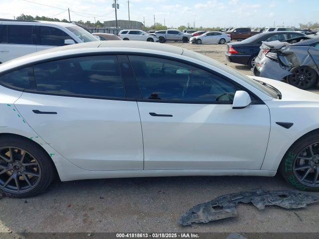 5YJ3E1EB3NF106448 Tesla Model 3 Long Range Dual Motor All-wheel Drive