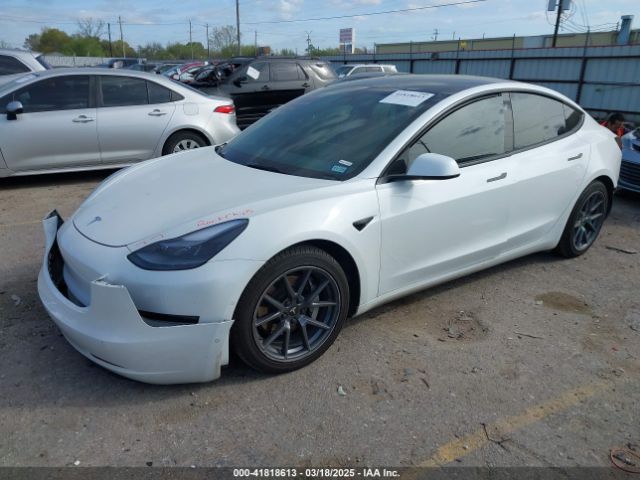 2022 TESLA MODEL 3 5YJ3E1EB3NF106448 Photo 1