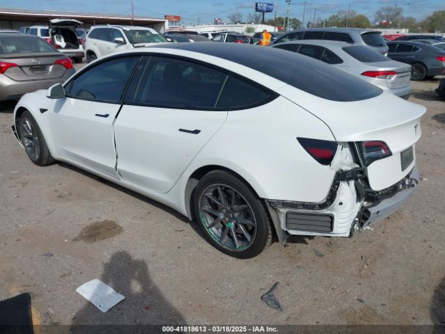 2022 TESLA MODEL 3 5YJ3E1EB3NF106448 Photo 2