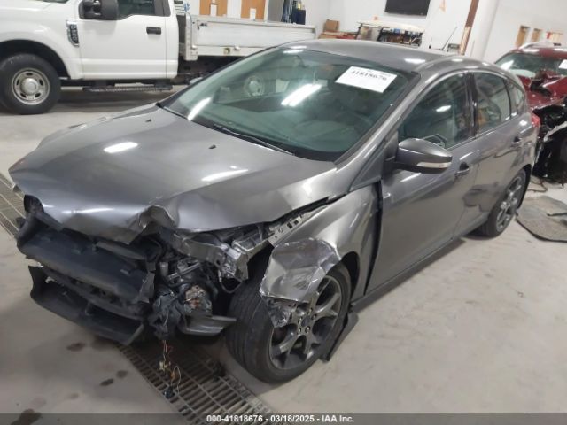 1FADP3K28EL318859 Ford FOCUS SE