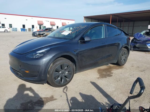 2025 TESLA MODEL Y 7SAYGDED7SA354104 Photo 1