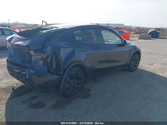 2025 TESLA MODEL Y 7SAYGDED7SA354104 Photo 3