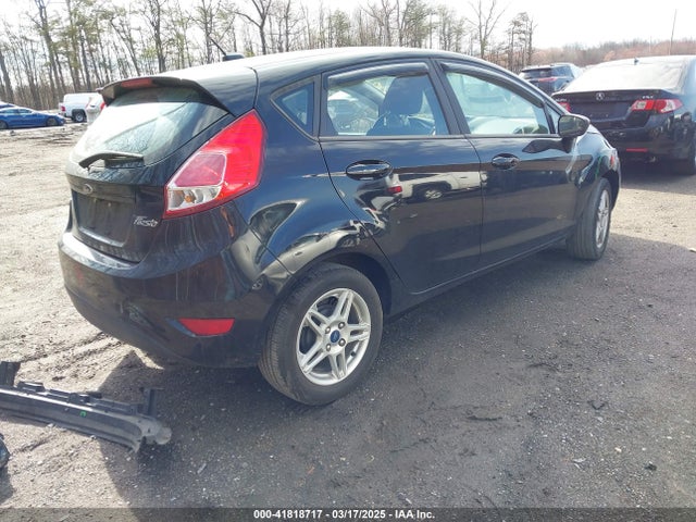 Ford FIESTA SE 2019 3FADP4EJ6KM129033 Image 4