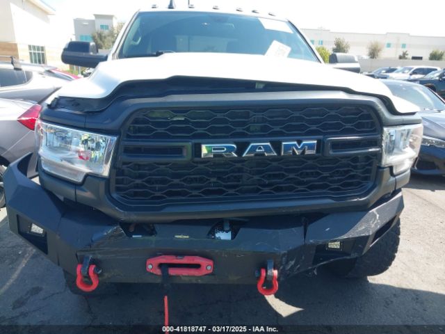 3C6UR5HJ5MG606694 RAM 2500 Tradesman  4x4 8' Box