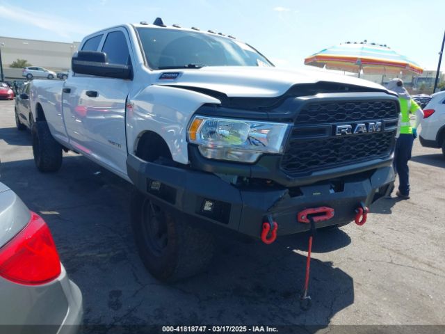 3C6UR5HJ5MG606694 RAM 2500 Tradesman  4x4 8' Box