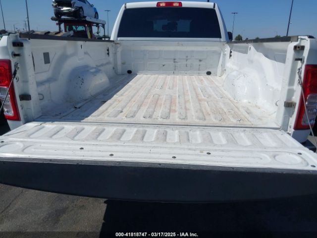 3C6UR5HJ5MG606694 RAM 2500 Tradesman  4x4 8' Box