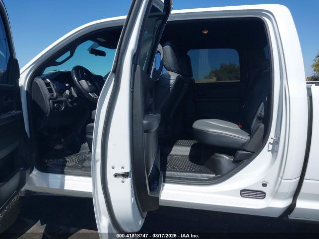 3C6UR5HJ5MG606694 RAM 2500 Tradesman  4x4 8' Box