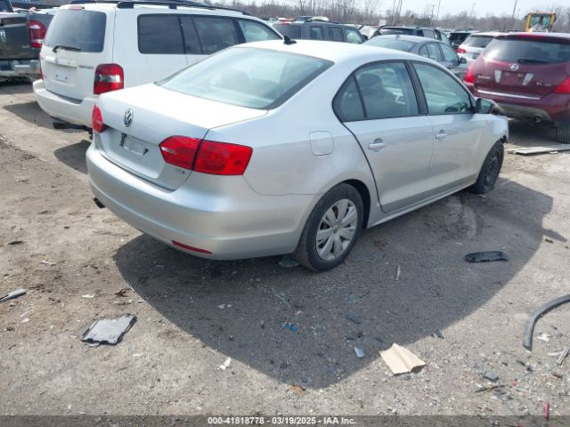 2014 VOLKSWAGEN JETTA SEDAN 3VWLL7AJ9EM301324 Photo 3