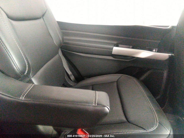 Ford EXPLORER XLT 2024 1FMSK8DH3RGA34628 Image 8