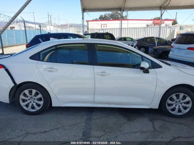 JTDEPRAE6LJ099244 Toyota COROLLA LE